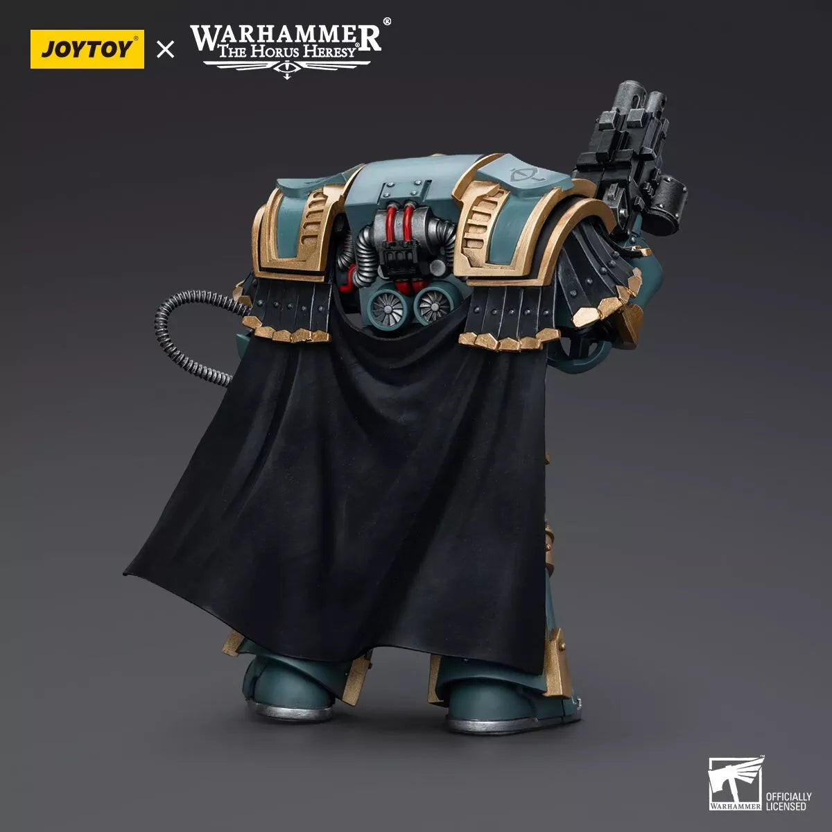 Warhammer: Sons of Horus Legion Praetor in Cataphractii Terminator Armour